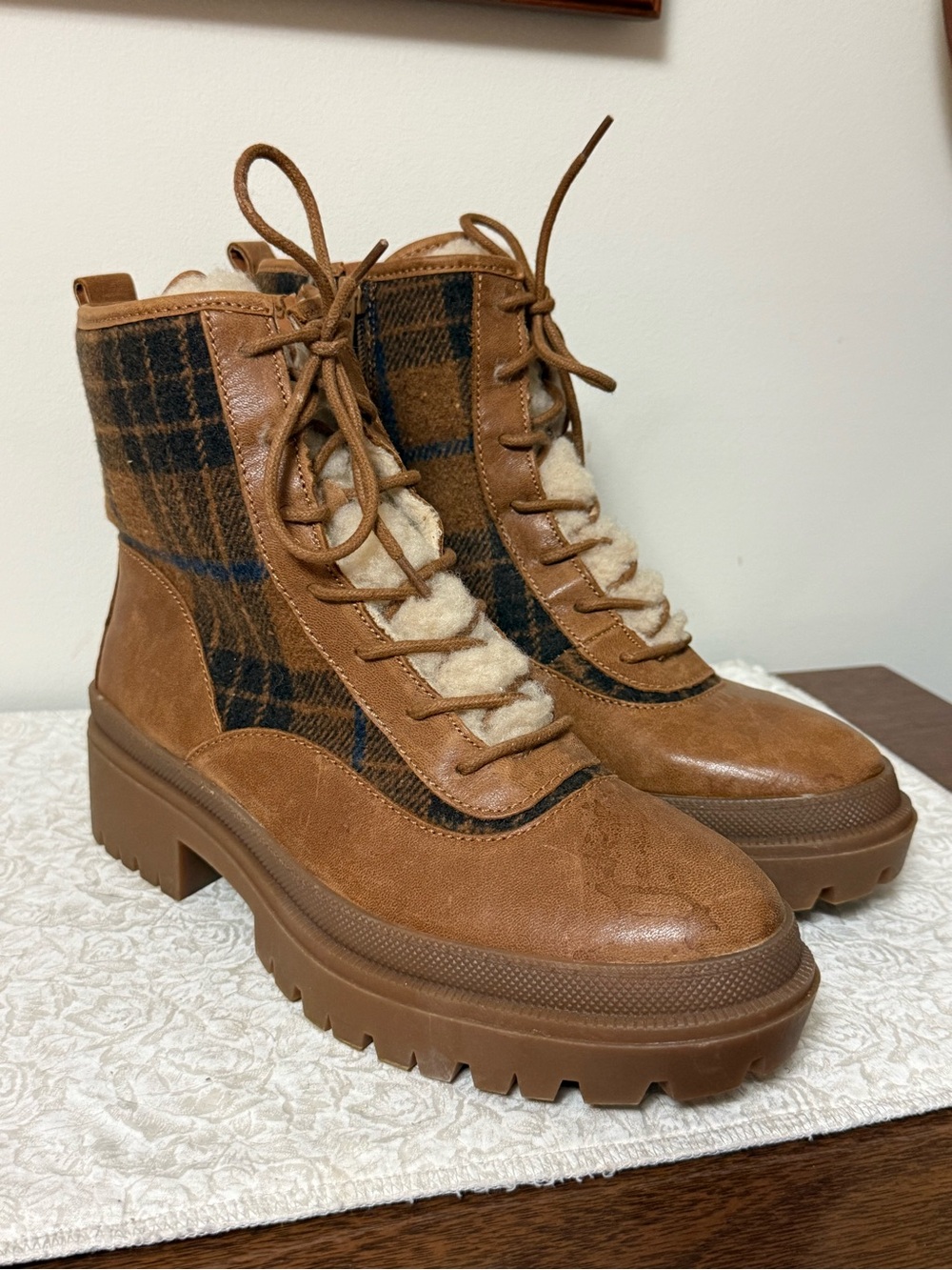 Lucky Brand Edive Brown Leather Lace up Boot Chunky Heel Plaid Size 9